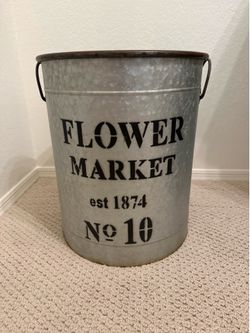 Metal flower bucket