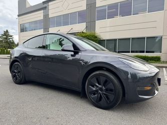 2025 Tesla Model Y