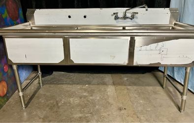 3-Compartment Sink brand new