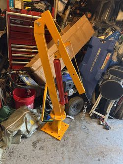 BRAND NEW CRANE 2000LB CAPACITY!! MOUNTS ON TRUCK BED!