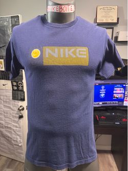 Distressed Vintage Y2K 00s Nike Spell Out Basketball T Shirt Navy X-Large