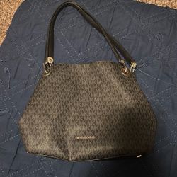 Micheal Kors Purse