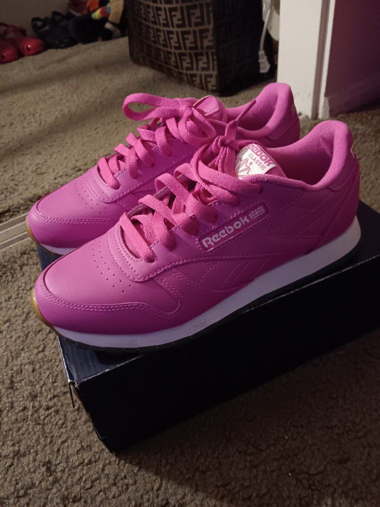 🌺 Pink Reebook Women 🌺