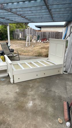 Twin bed frame