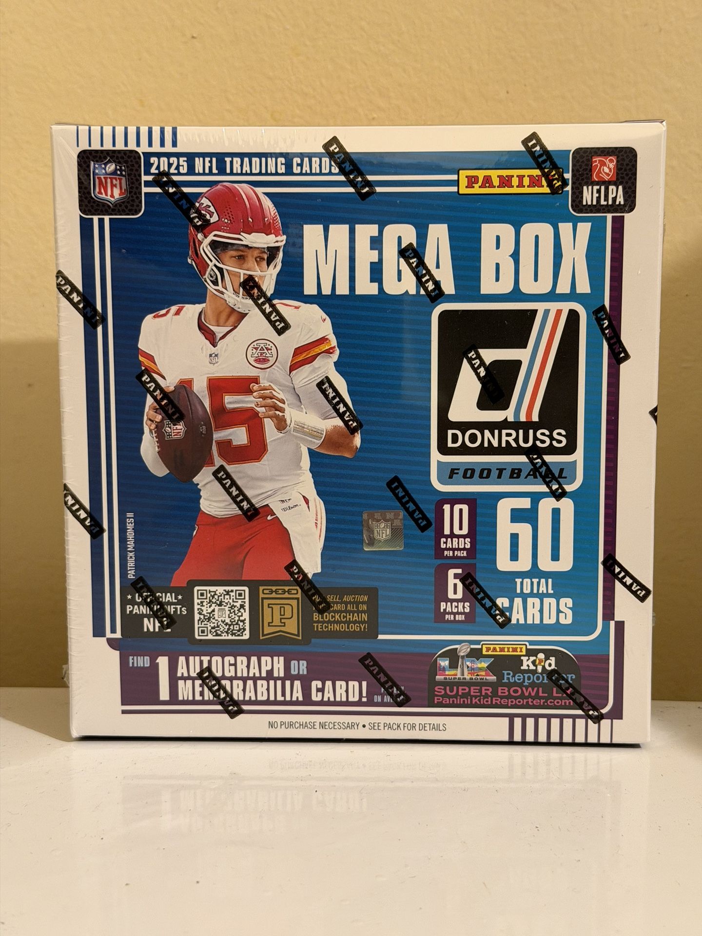 2025 Panini Donruss Football Trading Cards Mega Box