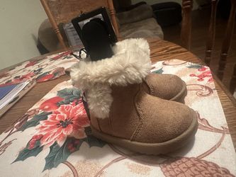 Baby Boots With The Fur