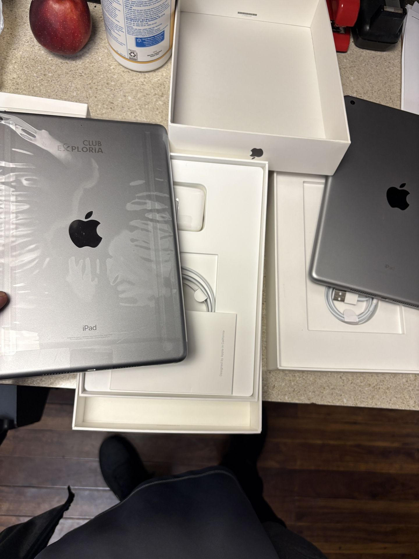 iPad Lot Unlocked