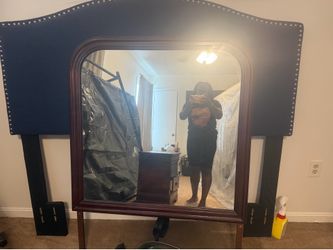 Dresser mirror