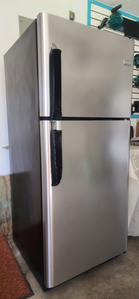 Frididaire 21 Cu. Ft Top Mount 