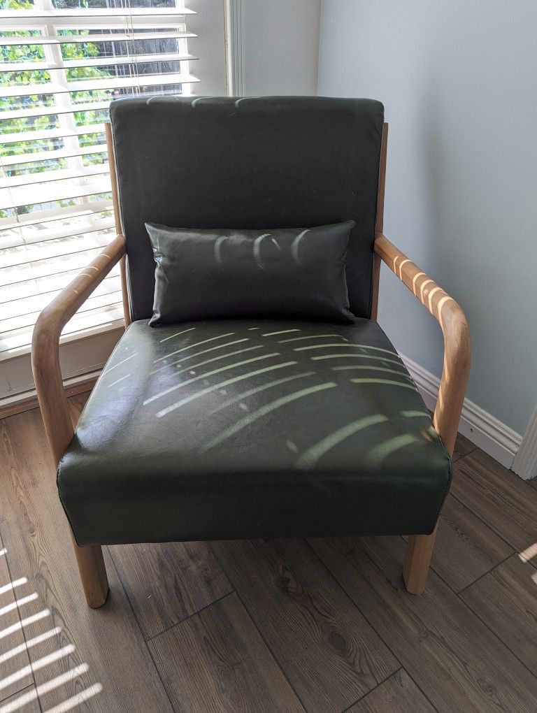 Green Pleather Sitting chair