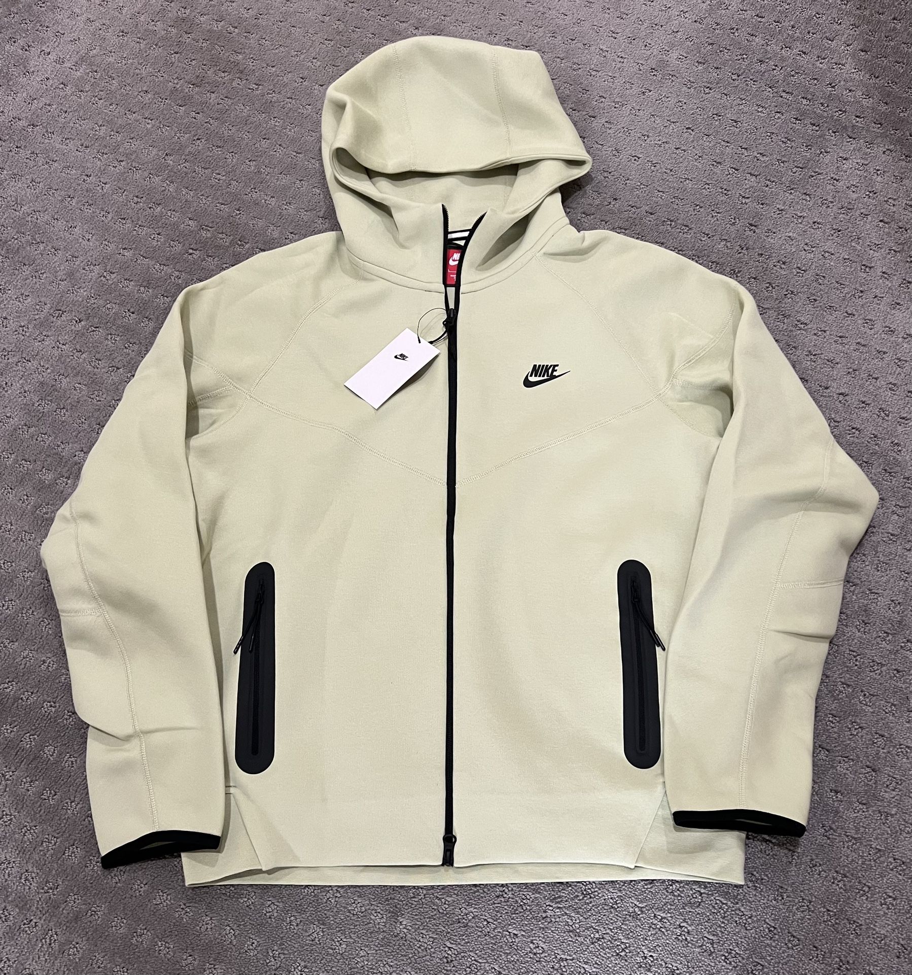 Nike Tech Fleece Windrunner Men’s Size L Hoodie Jacket