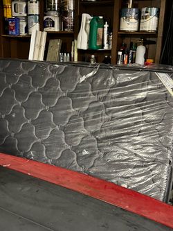 New queen size trailer mattress