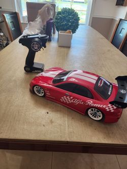 Tamiya TT02r, wrapped in alfa 156 body