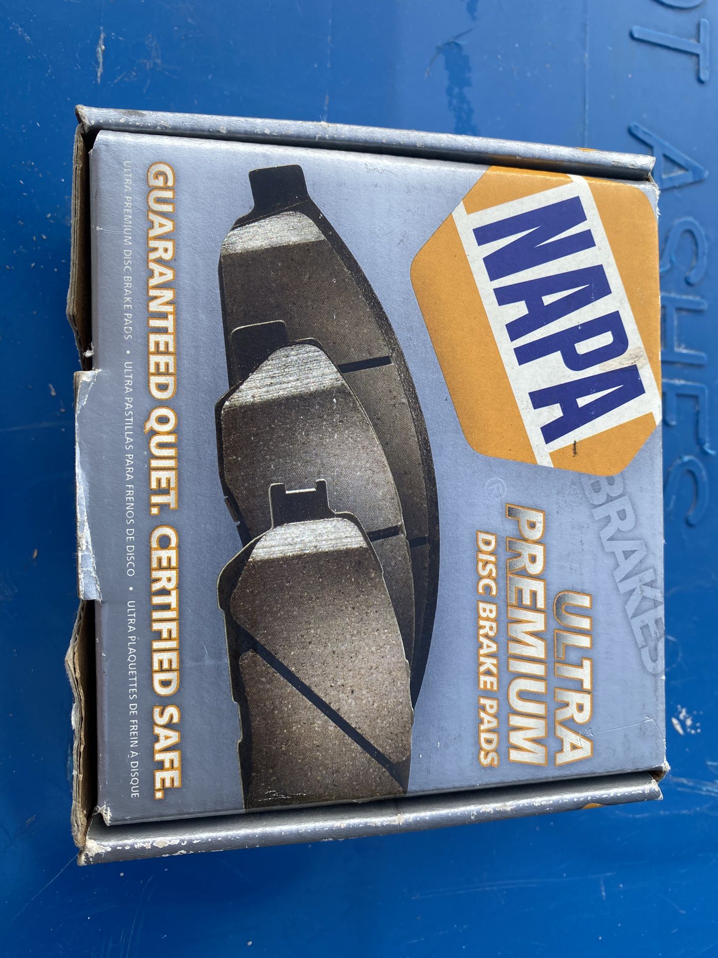Audi VW Set Of Four Brake Pads - NAPA Premium 2000-2005