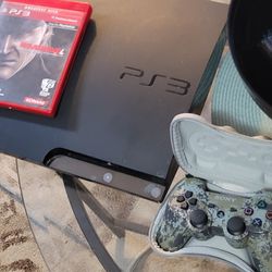 PS3 Perfect Condition With Dual Shock 3 Case Controller And MGS4