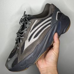Adidas Yeezy Boost  700 V2 “Geode” Size 9 