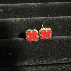14 K Yellow Gold Red Stone Stud Earrings 
