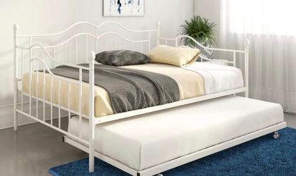Full size Day Bed