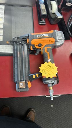1003 Ridgid R213BNF3 Air Pneumatic 18gauge  2-1/8” Brad Nailer 570006