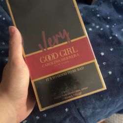 Very Good Girl Carolina Herrera Perfume