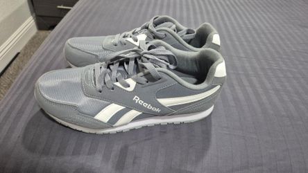 Size 6 men's Reebok classic nylon