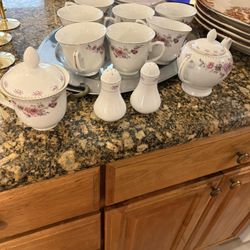 Chaina Dish Set