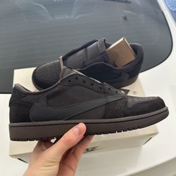 Jordan 1 Travis Scott 