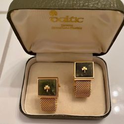 Vintage Gold Tone Connemara Marble Shamrock Cufflinks