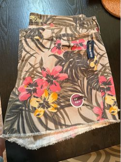 Old Navy Shorts size 16