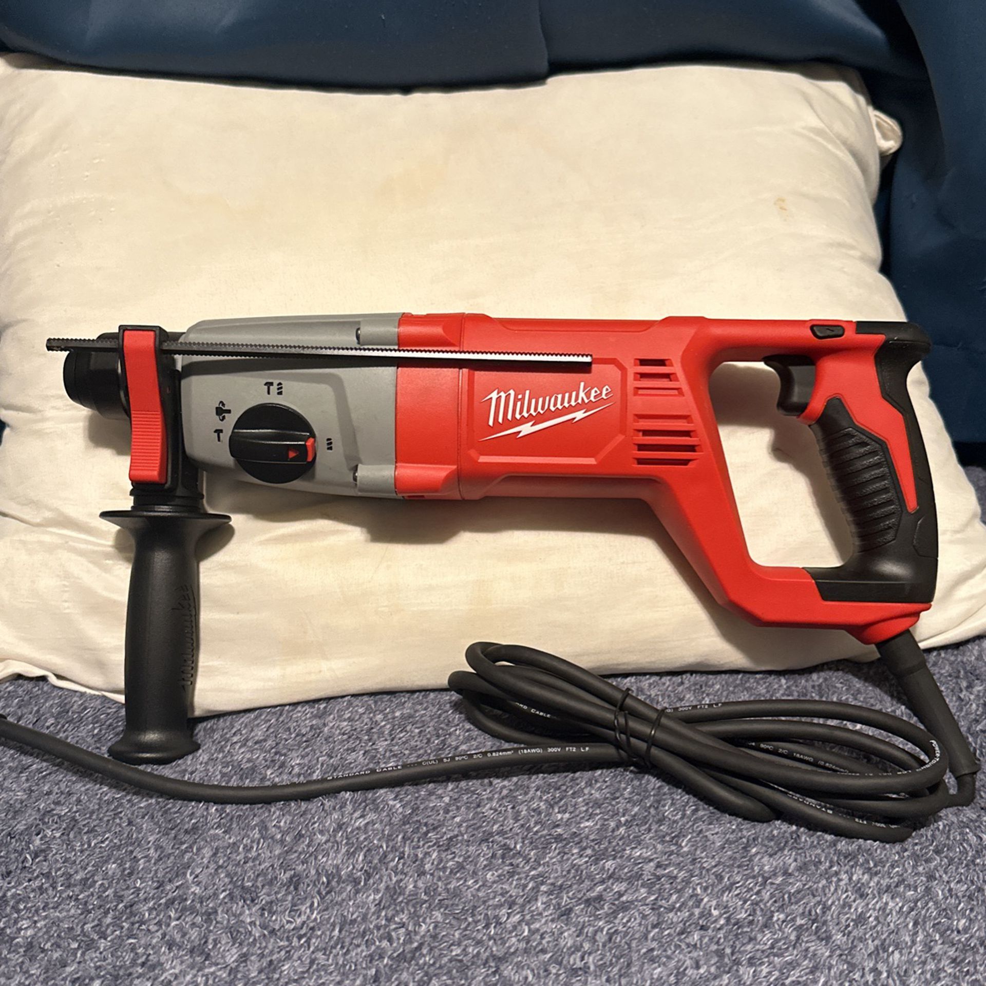 Milwaukee Corded SDS-Plus Rotary Hammer Drill