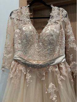 Wedding dress