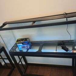 55 Gallon Fish Tank With Stand And  AQUACLEAR 50( Filter)