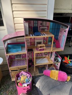 Barbie House