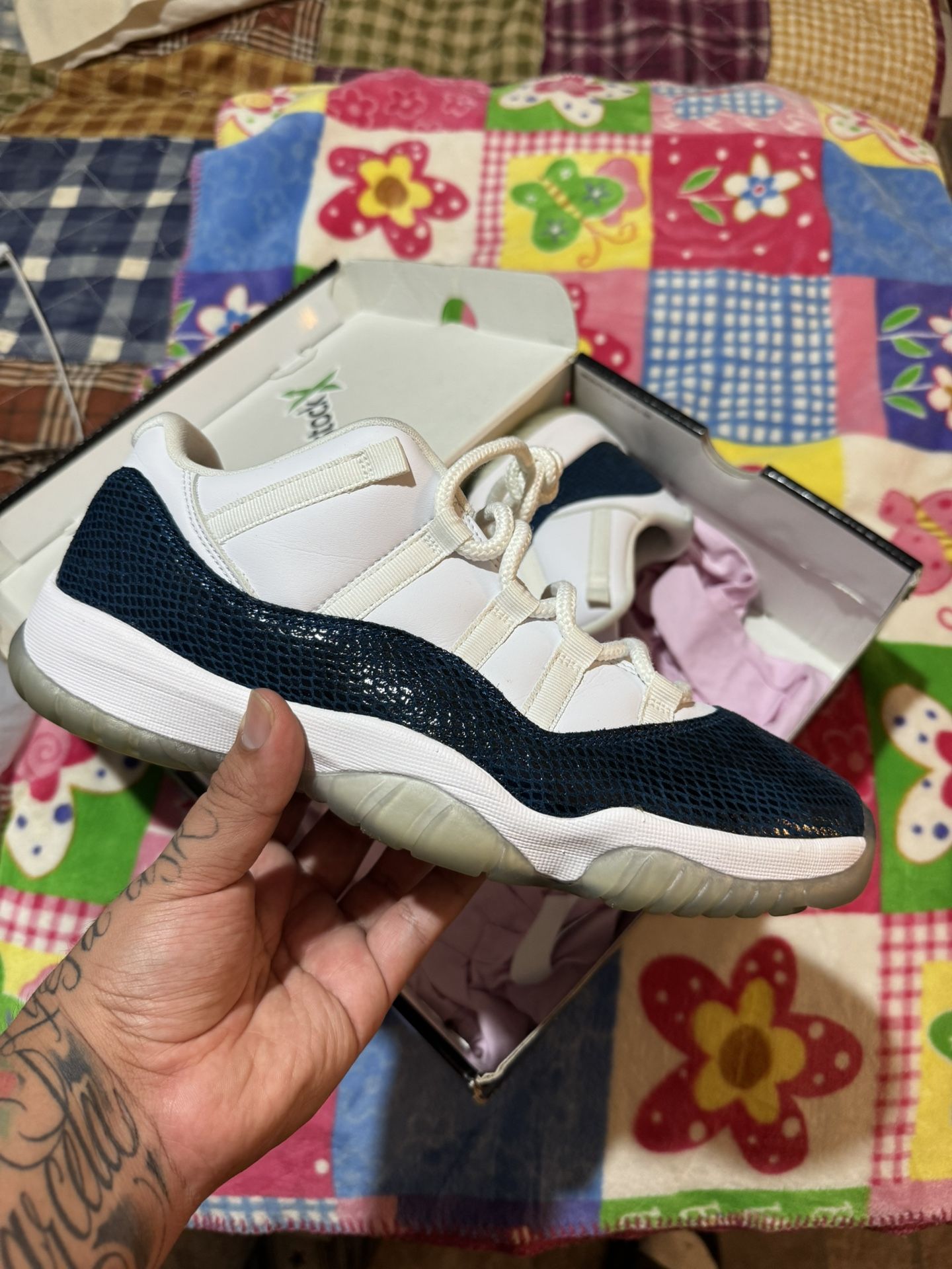 Jordan 11 Low Snakeskin 