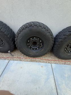 Hummer H1 wheels