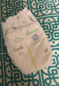 4 NB diapers