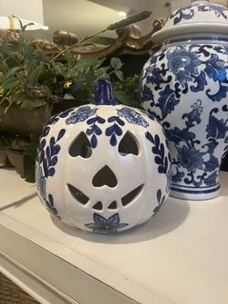 Adorable Martha Stewart Ceramic Pumpkin