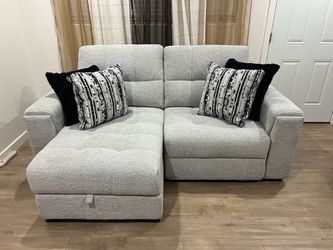 🔥 Like-New Power Loveseat Sectional w/ Chaise – Originally $850 🔥