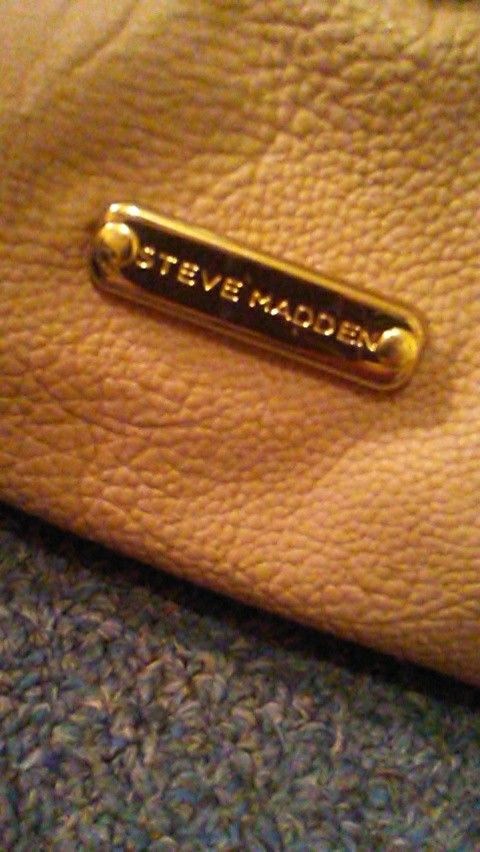 Iberia shop steve madden