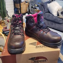 Avenger Work Boots  Size 11  Woman's 