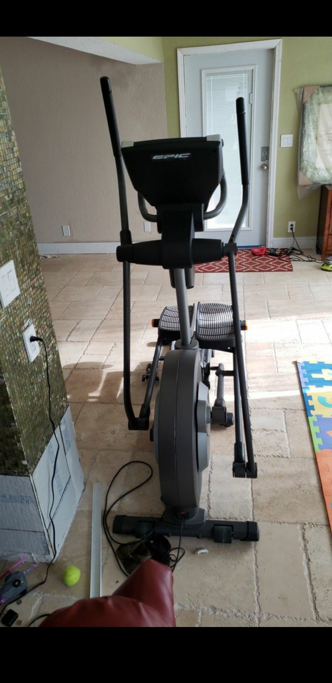 (Epic A30e) elliptical machine for Sale in Fort Lauderdale, FL OfferUp