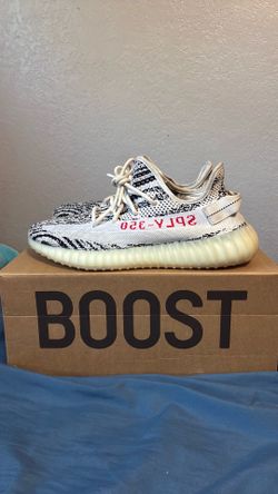 Yeezy 350 Zebra V2 size 9.5 Mens