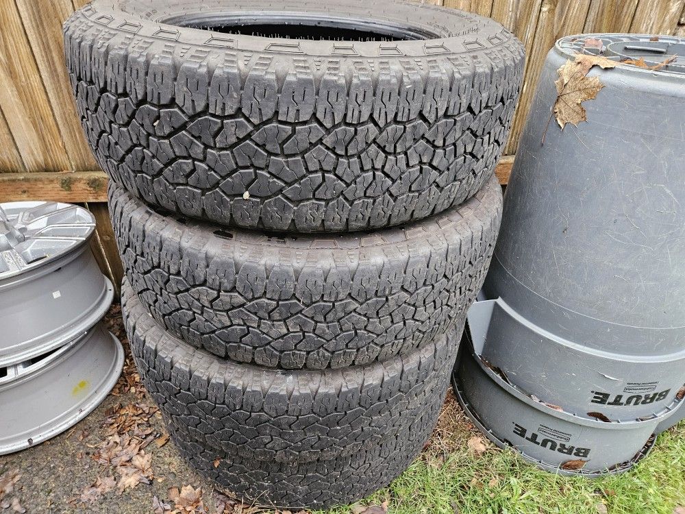 275/65R 20 Goodyear AT Tires