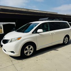 2013 Toyota Sienna