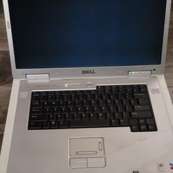 Dell 17 In Laptop 