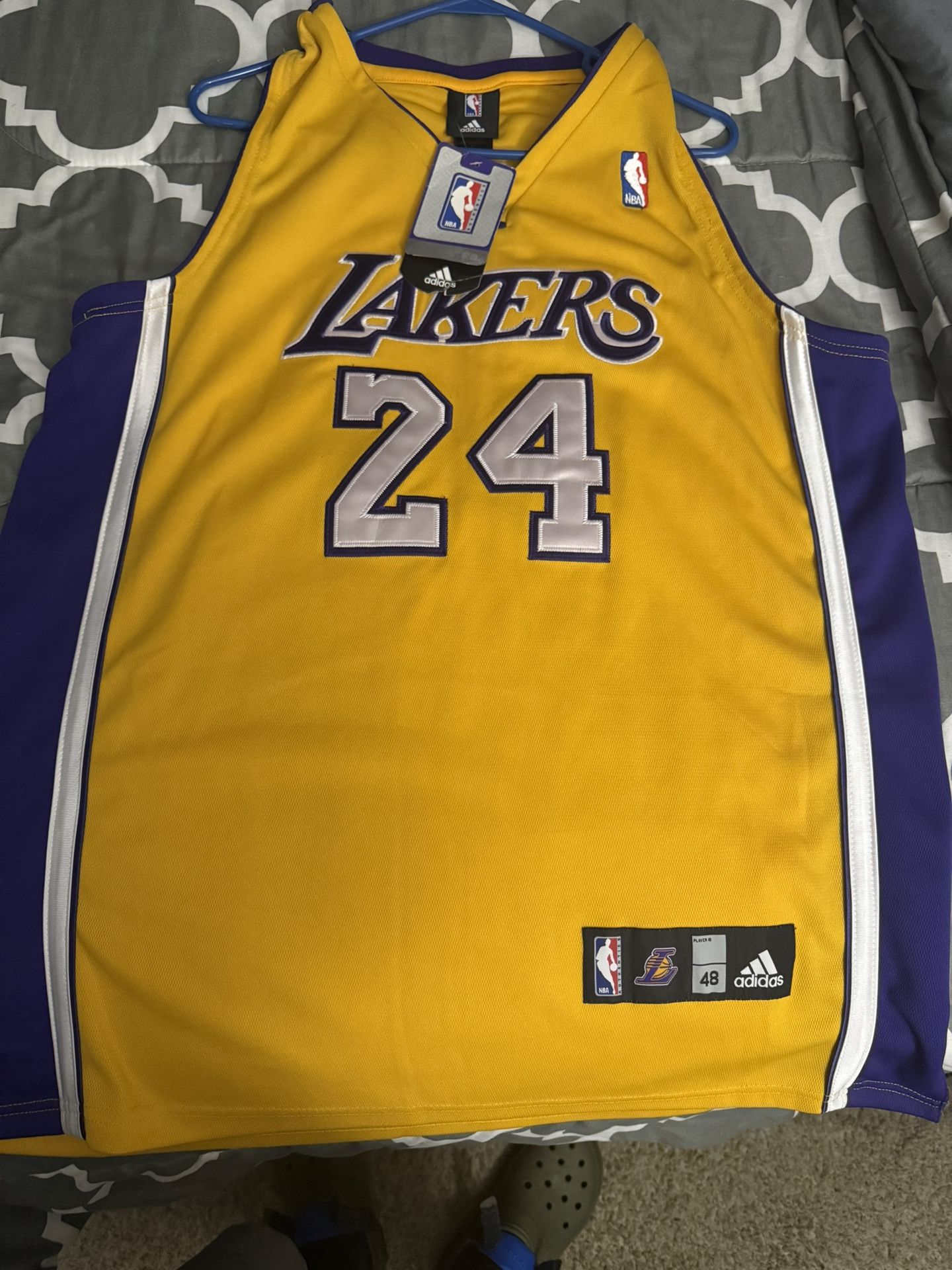 Authentic Addidas Kobe Bryant #24 Lakers Jersey Size 48