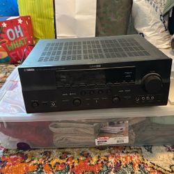 Yamaha AV Receiver RX-V663