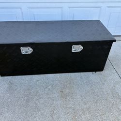 Truck Bed Tool Box