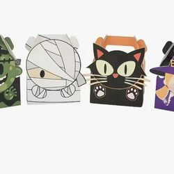 25 Halloween boxes candy