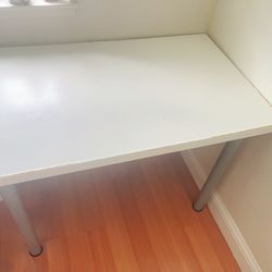 White Desk